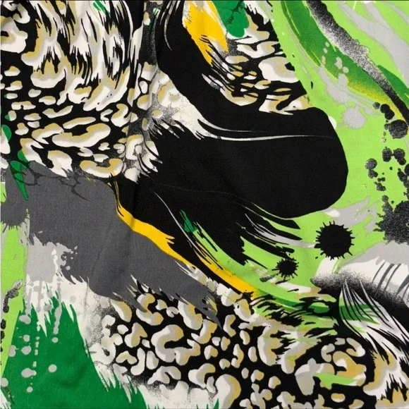 Womens Size Large Green, Yellow, Black, White Swirl Pattern Stretchy Top N Touch - Picture 4 of 14